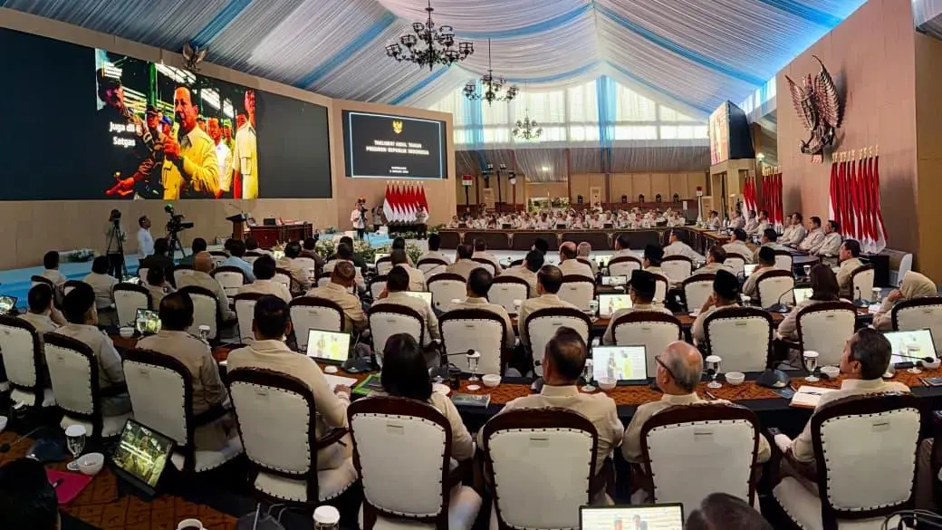 Strategi Hambalang Berbuah Manis, Presiden Prabowo Ungkap Rekor Cadangan Beras Nasional di Taklimat Awal Tahun