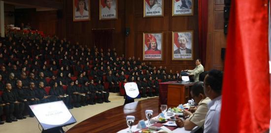 Presiden Prabowo Beri Taklimat Peserta Presidential Future Leaders Program 2026