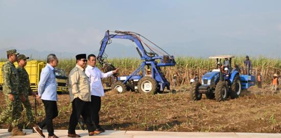Presiden Prabowo Pimpin Panen Raya Serentak Tiga Komoditas, Perkuat Ketahanan Pangan Nasional