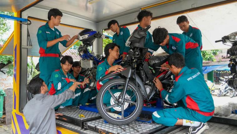 Pelatihan MTU Kejuruan Teknik Sepeda Motor di Jakut Disambut Antusias