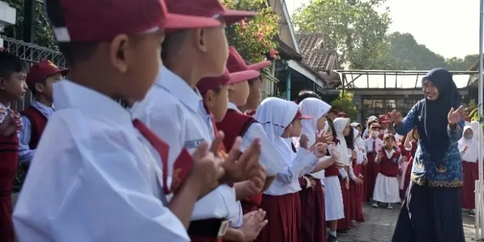 Reformasi Pendidikan Guru Tak Cukup dengan Tambah Lulusan