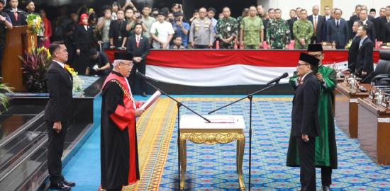 Suhud Alynudin Dilantik Jadi Ketua DPRD DKI