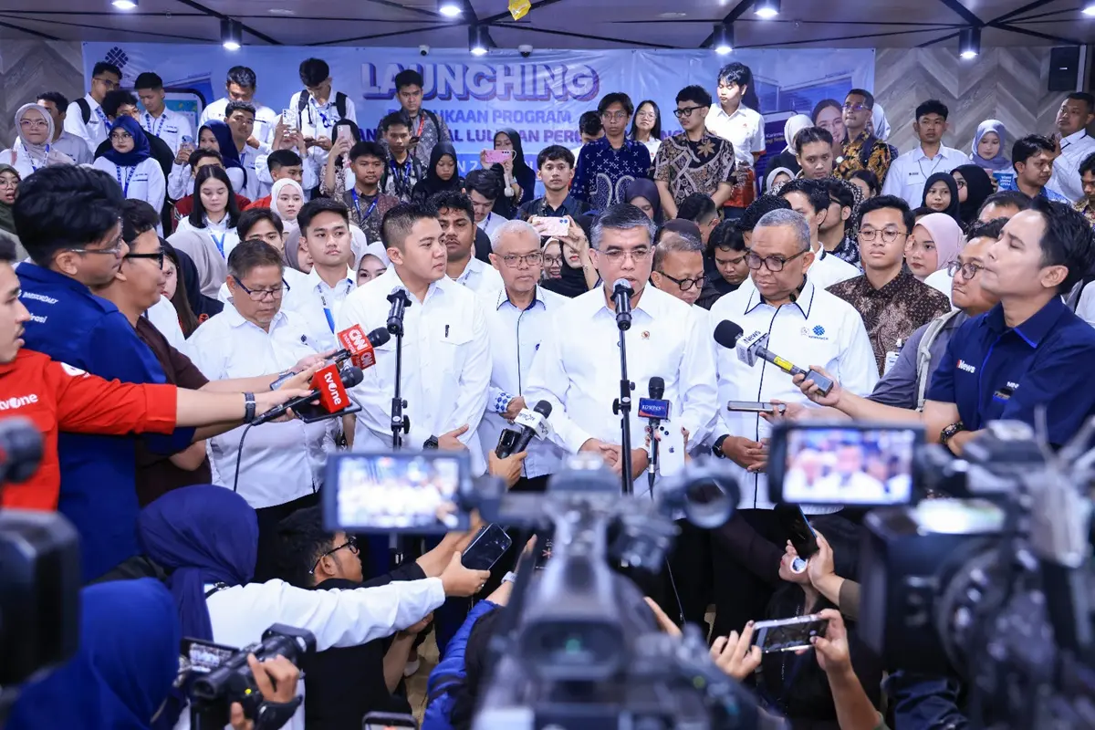 Menaker dan Seskab Luncurkan MagangHub Angkatan II, Kuota Peserta Naik Jadi 150 Ribu