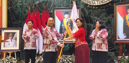Sekda Uus Lepas Kontingen Pesparawi DKI Menuju Manokwari