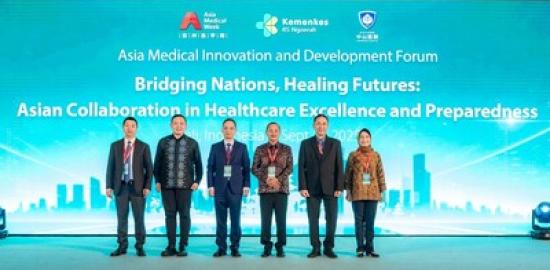 Jalin Kemitraan Erat secara Lintaswilayah dalam Bidang Layanan Kesehatan, Berbagai Pemimpin Industri Menghadiri Asia Medical Week 2025 untuk Membangun Keunggulan dan Kesiapan Industri