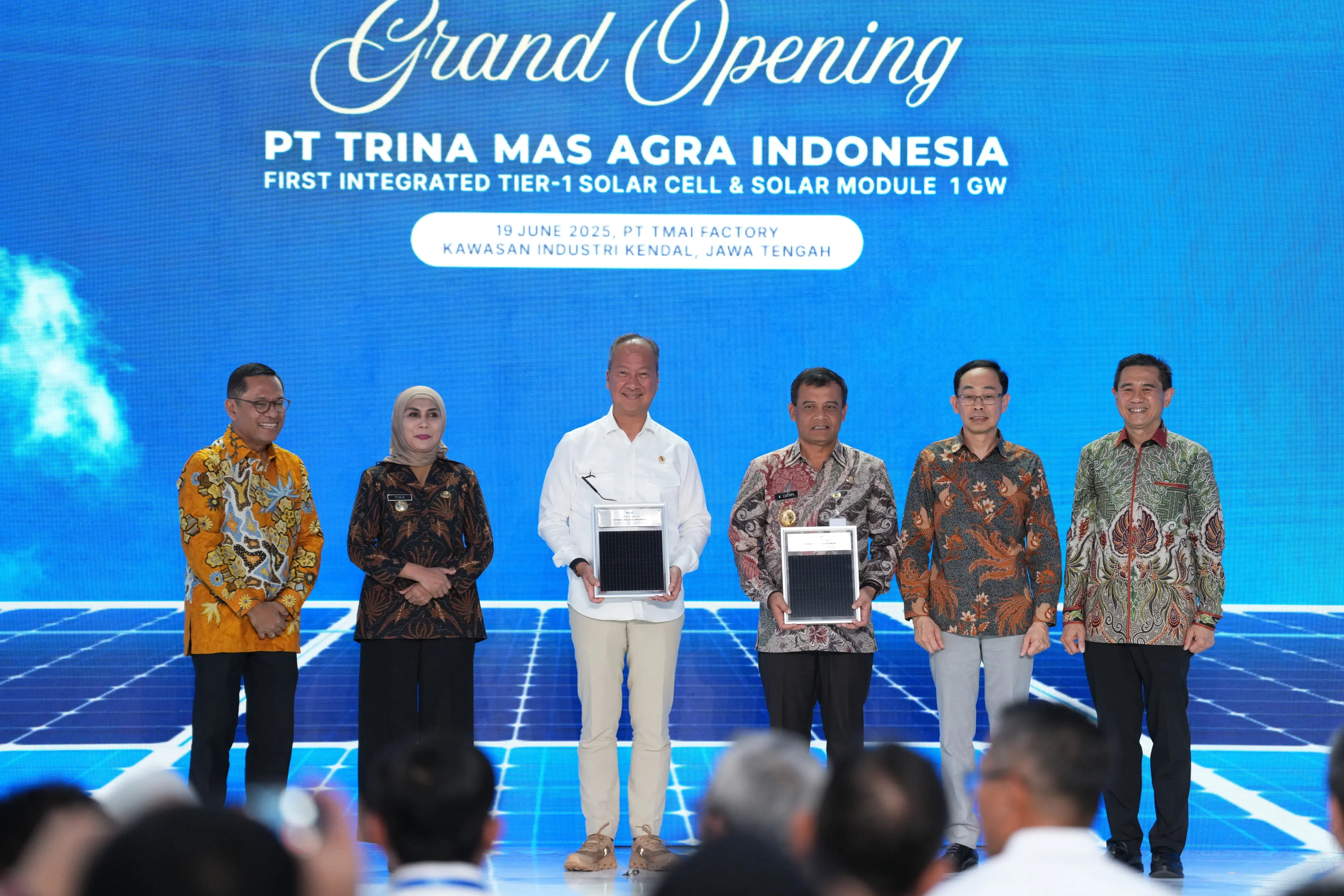 Industri Panel Surya Investasi Rp1,5 Triliun di Kendal Dukung Kemandirian EBT