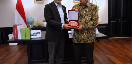 Menkop Yakini Kopdes/Kel Merah Putih Perangi Kemiskinan, Pembangunan Berkelanjutan, dan Berkelas Dunia