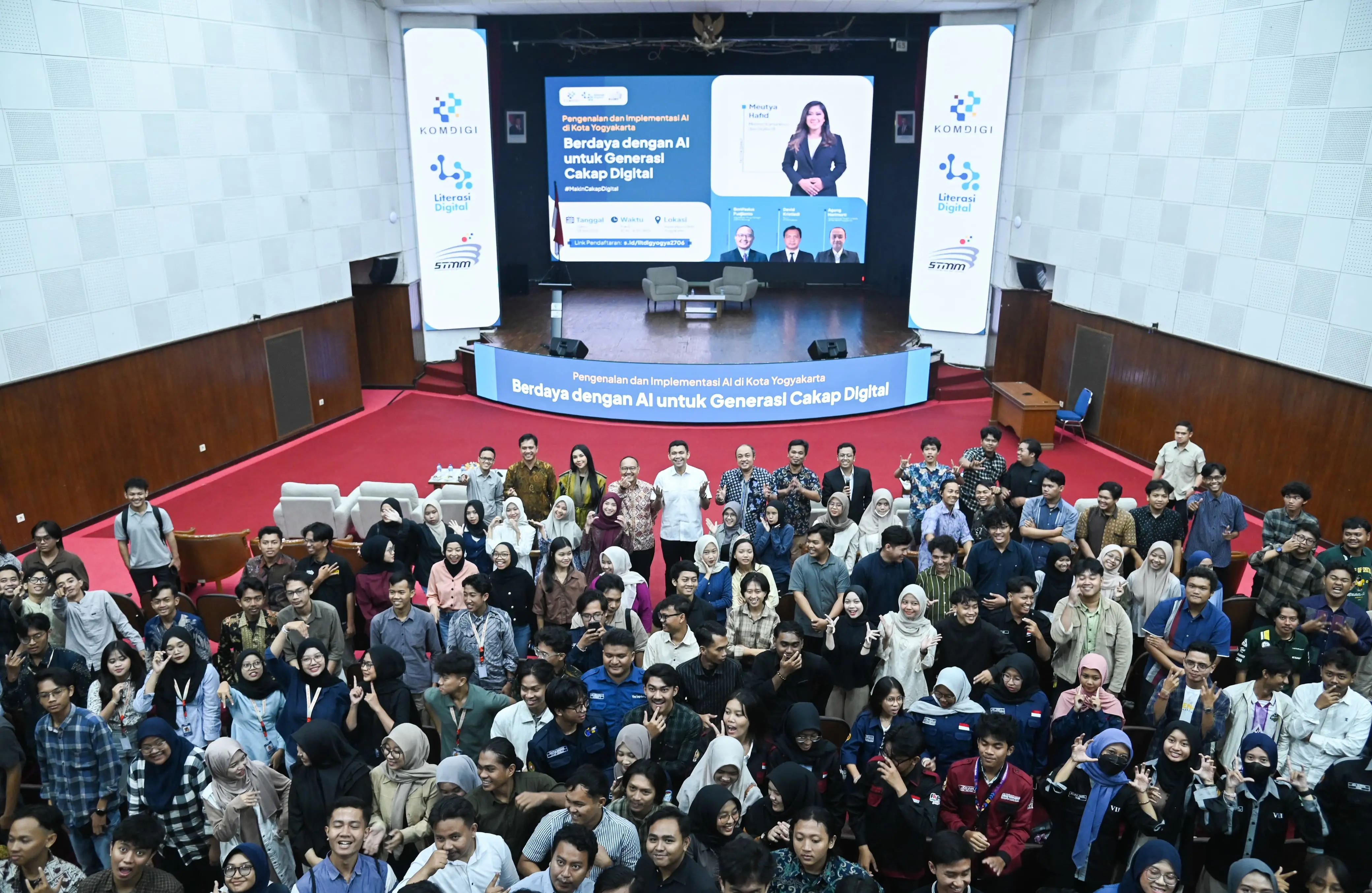 Komdigi Ajak Mahasiswa Dalami Prompt Engineering, Bangun Talenta AI untuk Indonesia Maju