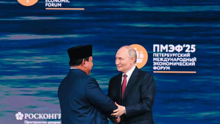 Presiden Prabowo Angkat Diplomasi Damai Indonesia di Forum Dunia