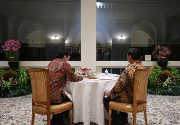 Presiden Prabowo dan PM Wong Jalin Keakraban Lewat Makan Malam Pribadi di Sri Temasek