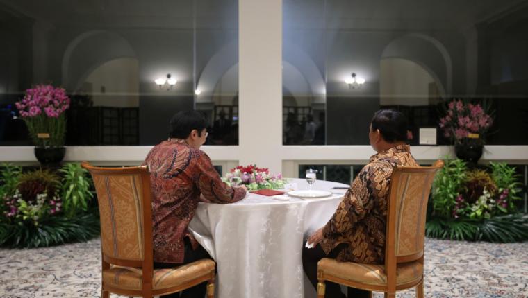 Presiden Prabowo dan PM Wong Jalin Keakraban Lewat Makan Malam Pribadi di Sri Temasek
